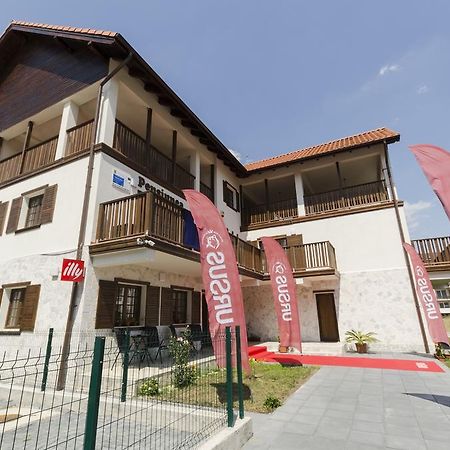 Pensiunea Carol Floresti  Exterior photo