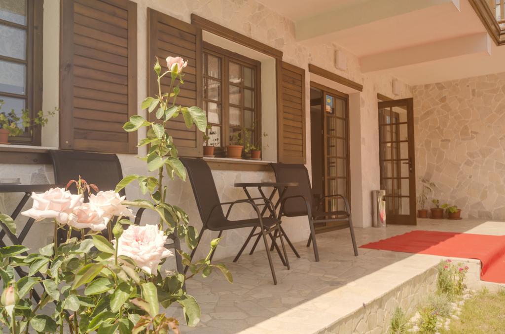Pensiunea Carol Floresti  Exterior photo